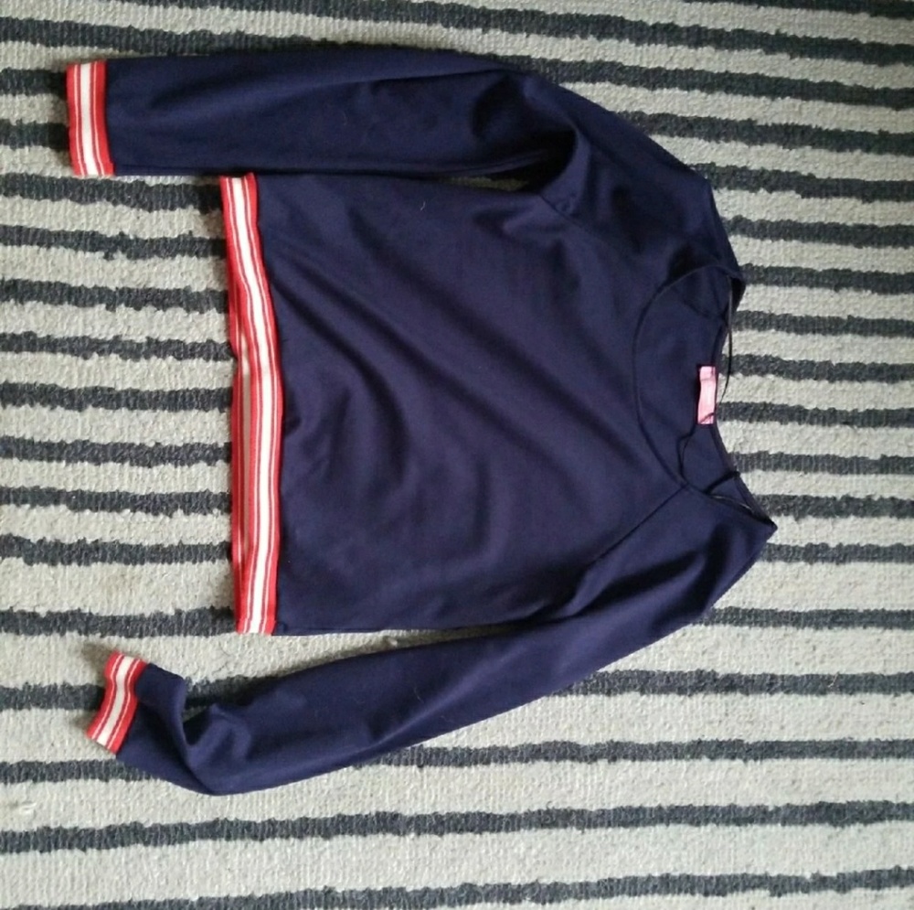 Cropped sweater